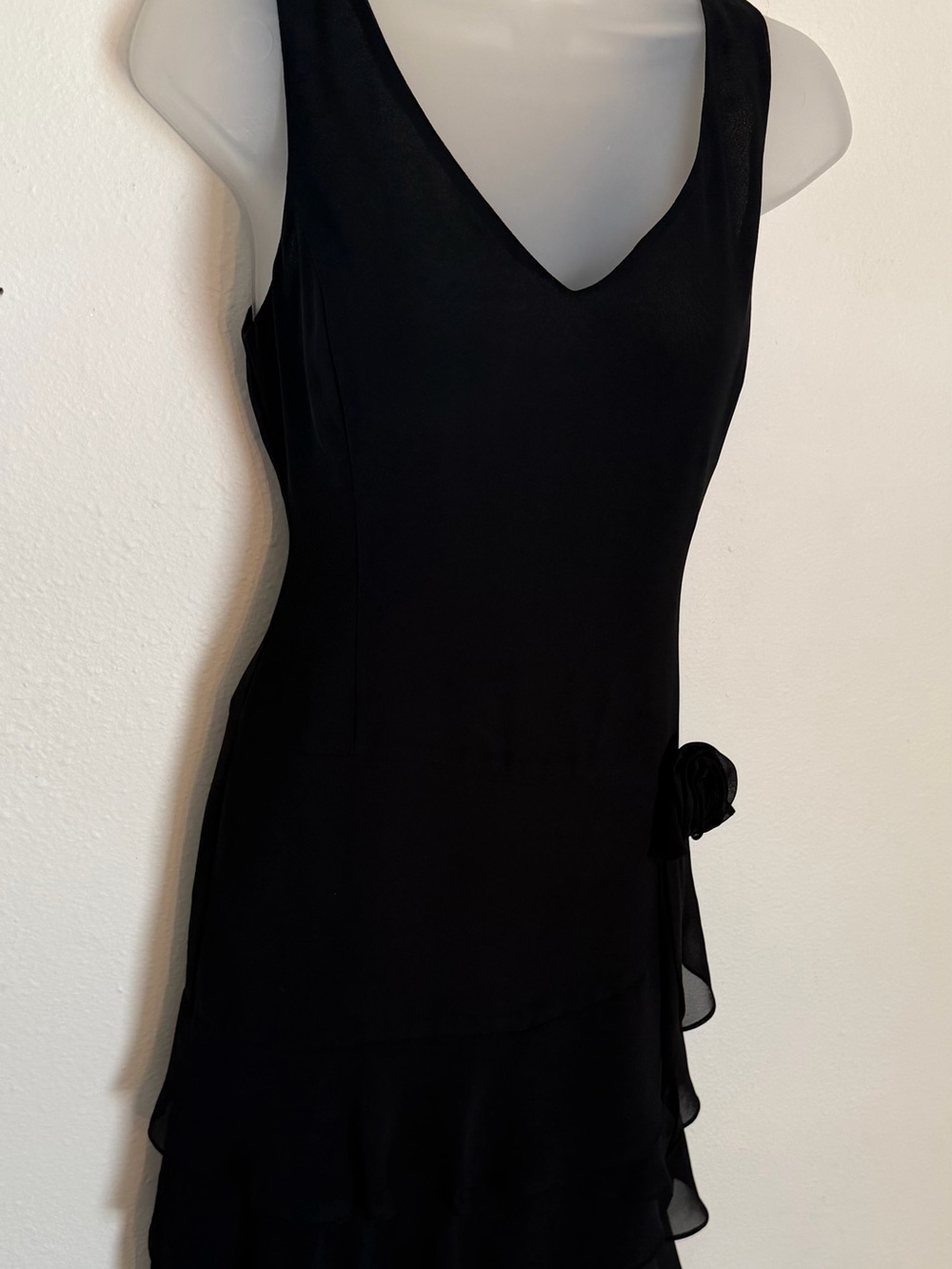 LOFT Black Sleeveless V‑Neck Mini Dress with Side Rosette
